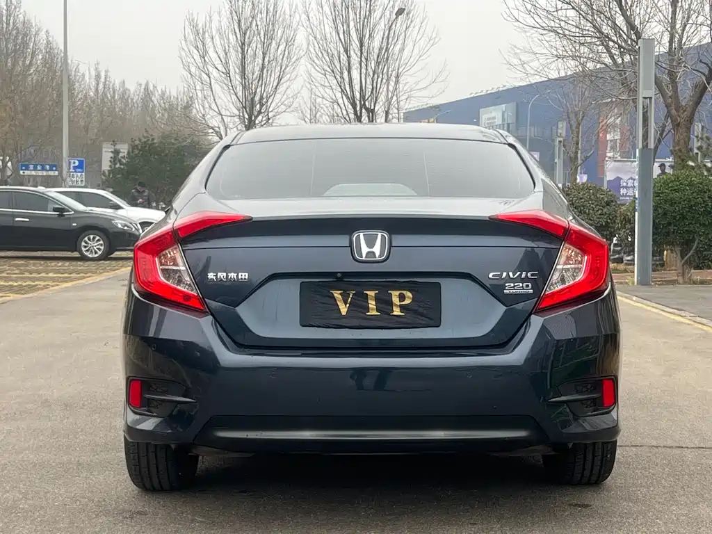 Civic 2016 220TURBO CVT Deluxe Edition купить на сайте DeffCars