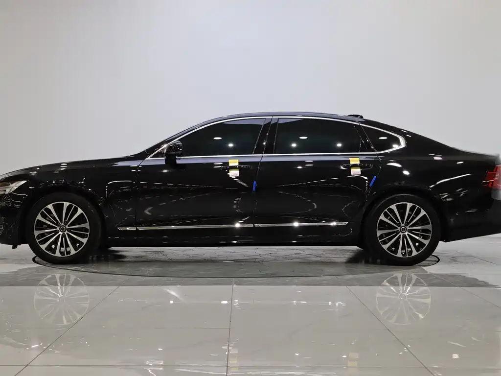 Volvo S90 2024 B5 Zhiyi Luxury Edition купить на сайте DeffCars