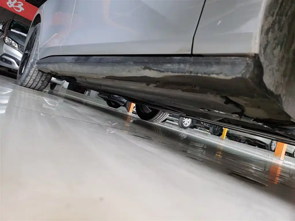 Changan UNI-V 2022 1.5T smart pilot model купить на сайте DeffCars