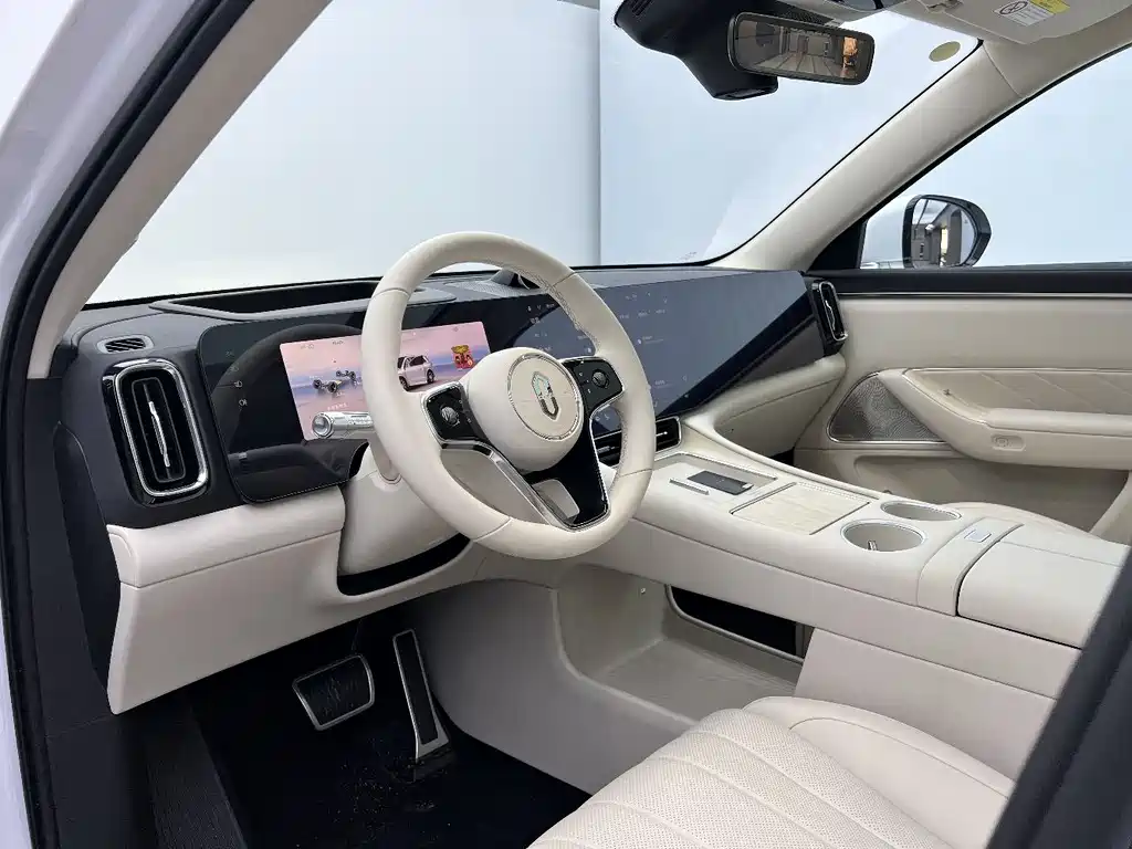 Wenjie M8 2025 extended range Max+ version 53.4kWh 5-seat version 192-line lidar) купить на сайте DeffCars