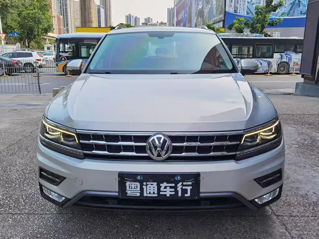 Tiguan L 2017 380TSI automatic four-wheel drive flagship version купить на сайте DeffCars