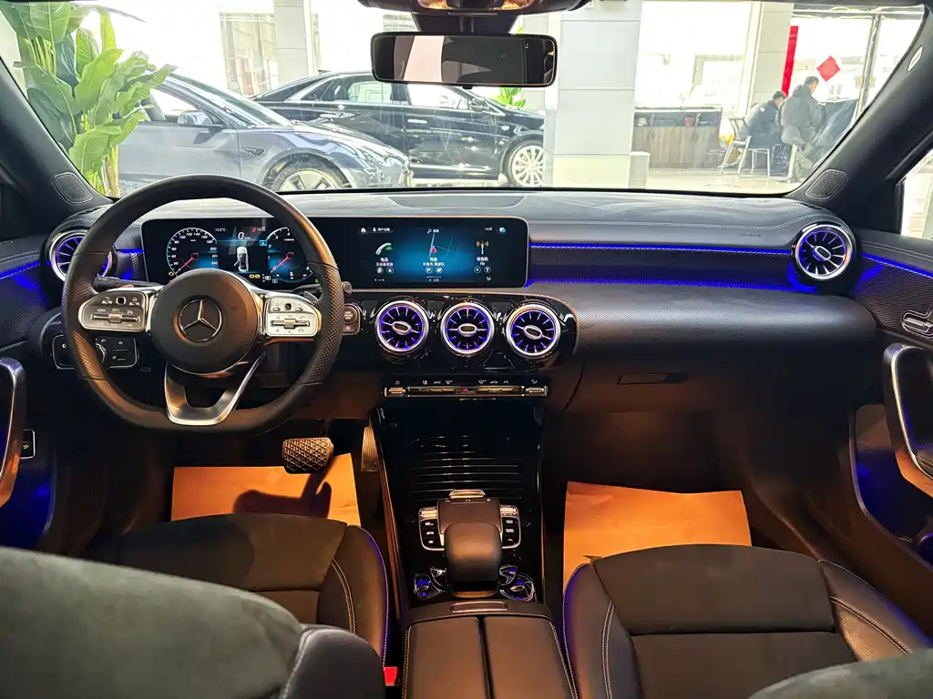 Mercedes-Benz A-Class 2020 A 200 L Sports Sedan купить на сайте DeffCars