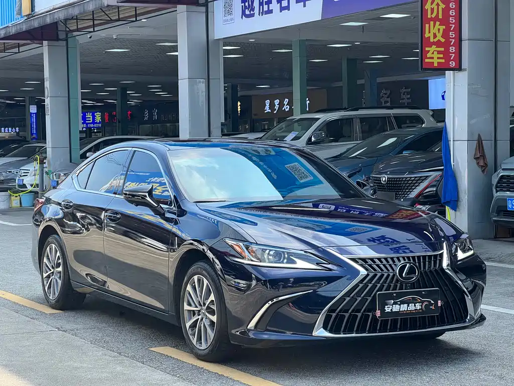 Lexus ES 2023 200 Excellence Edition купить на сайте DeffCars