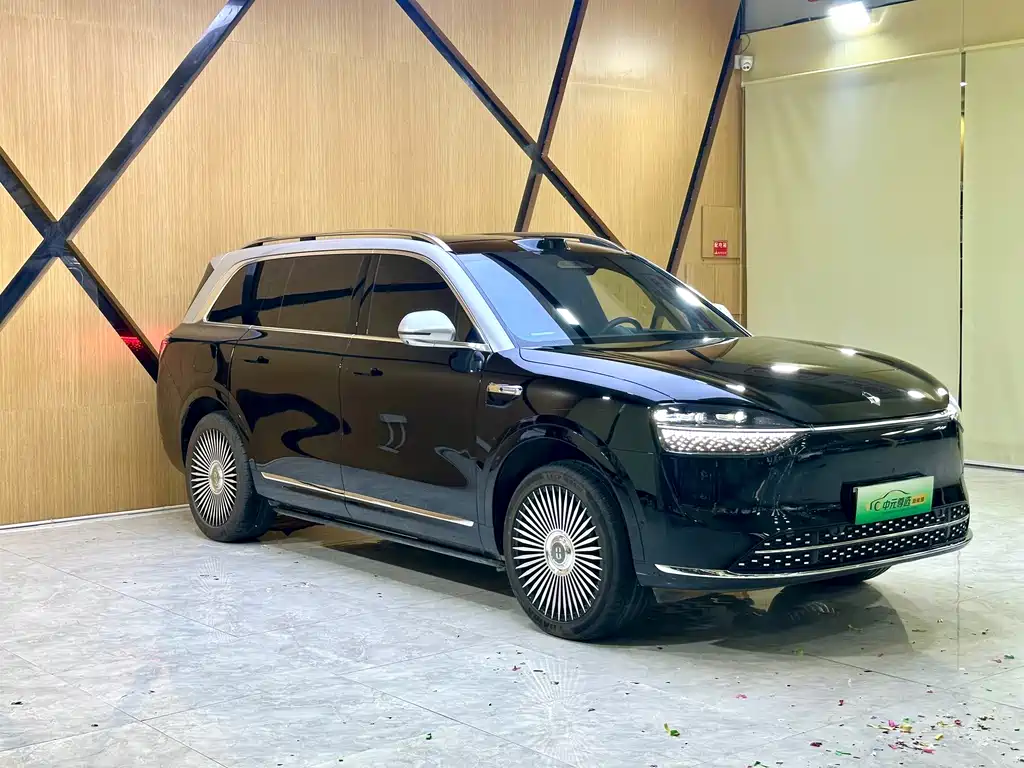 Wenjie M9 2025 extended range Max version 52kWh 6-seat version 192-line lidar) купить на сайте DeffCars