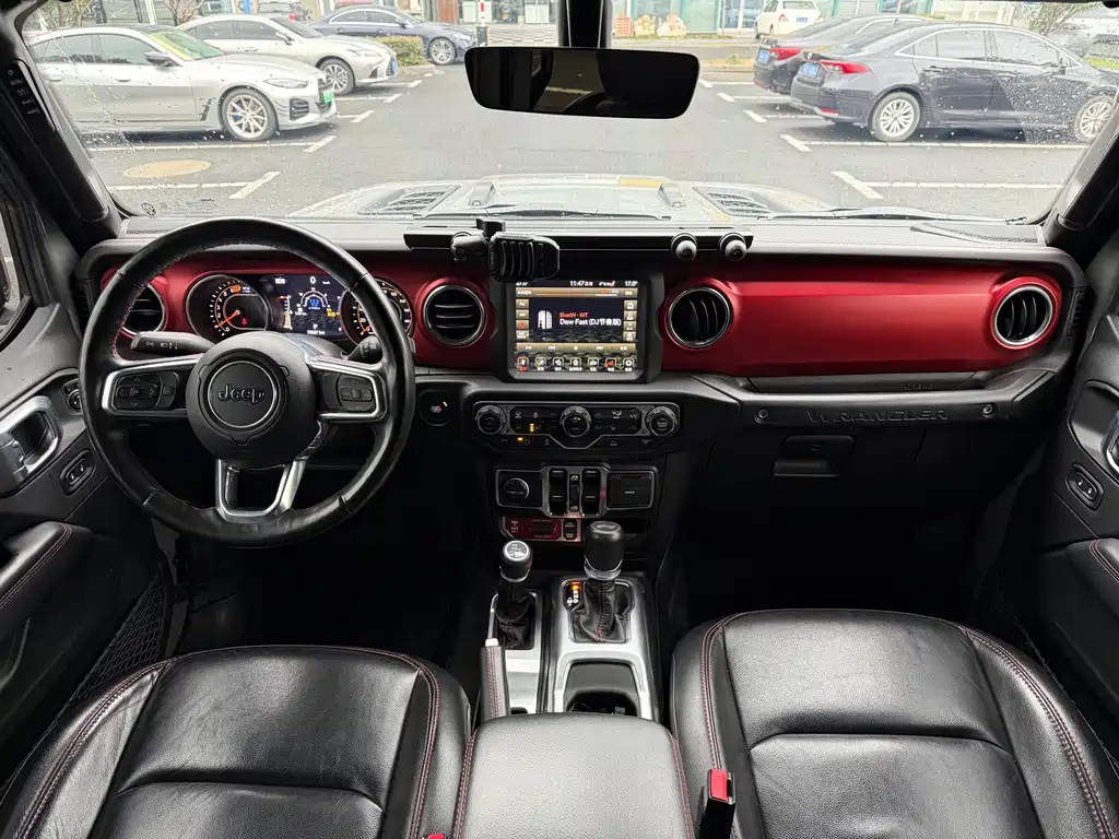 Wrangler 2021 2.0T Robin Hood Four-Door Edition купить на сайте DeffCars