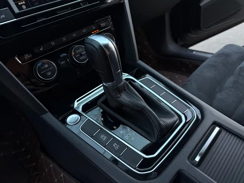 Magotan 2018 330TSI DSG luxury model купить на сайте DeffCars