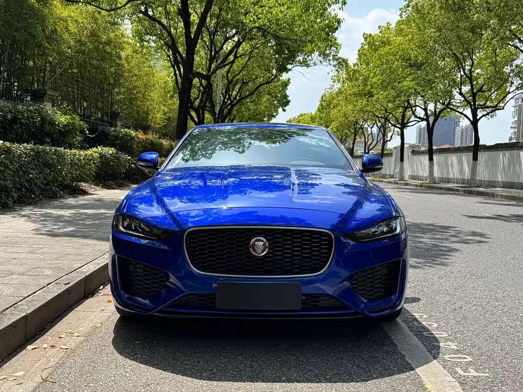 Jaguar XEL 2020 2.0T 200PS R-DYNAMIC Youth Sports Edition купить на сайте DeffCars