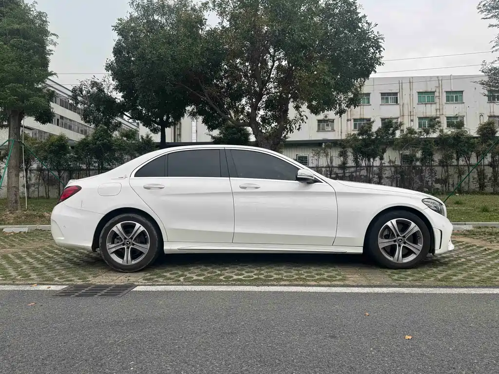 Mercedes-Benz C-Class 2020 C 260 L Sports Edition купить на сайте DeffCars