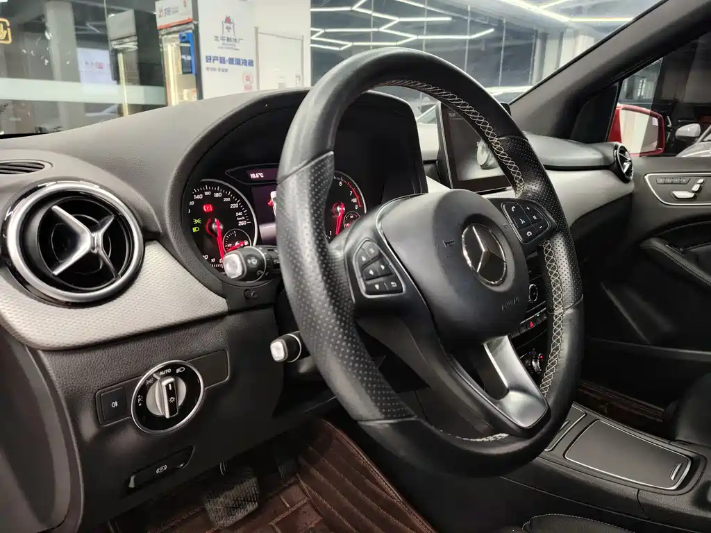 Mercedes-Benz B-Class 2017 B 200 Fashion Model купить на сайте DeffCars