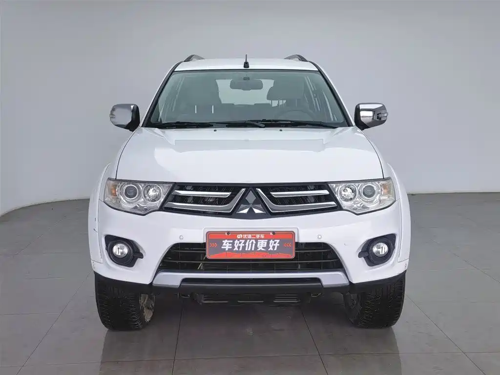 Pajero Jinchang 2013 3.0L automatic four-wheel drive executive version купить на сайте DeffCars