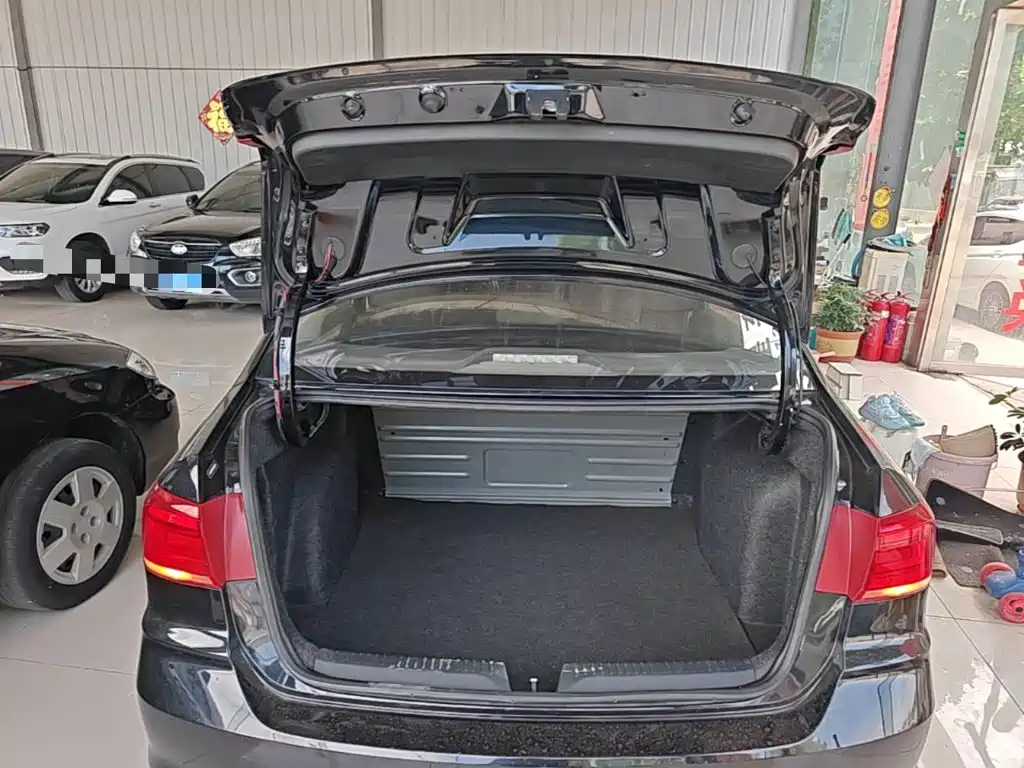 Santana 2019 1.5L automatic fashion version National VI купить на сайте DeffCars