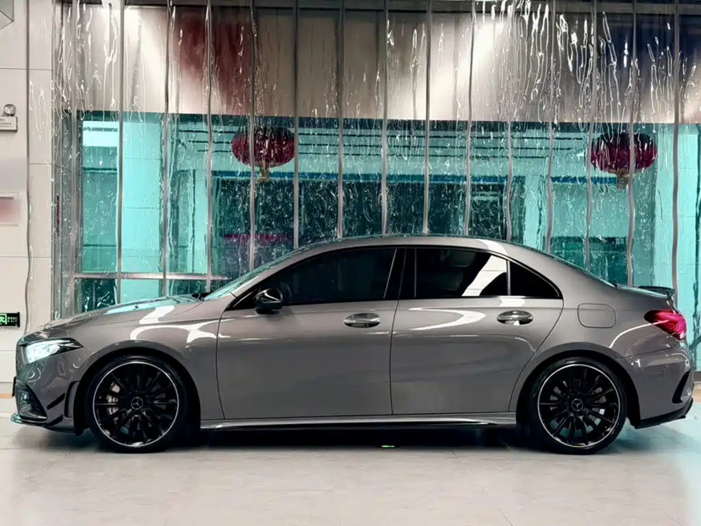 Mercedes-Benz A-Class AMG 2020 AMG A 35 L 4MATIC купить на сайте DeffCars