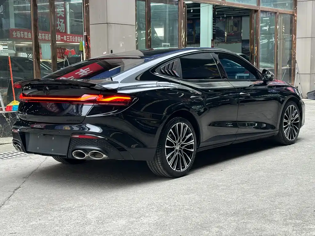 MG7 2023 2.0T Automatic Beauty Hunting Exclusive Edition купить на сайте DeffCars