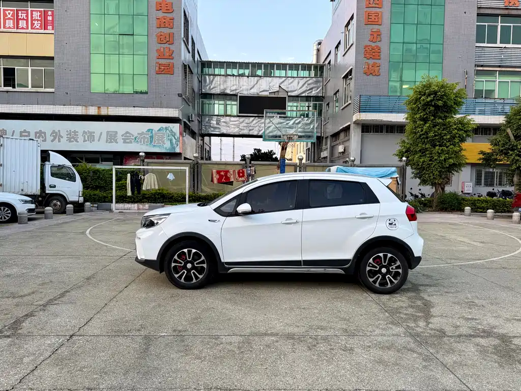 Vision X3 2017 1.5L automatic premium model купить на сайте DeffCars