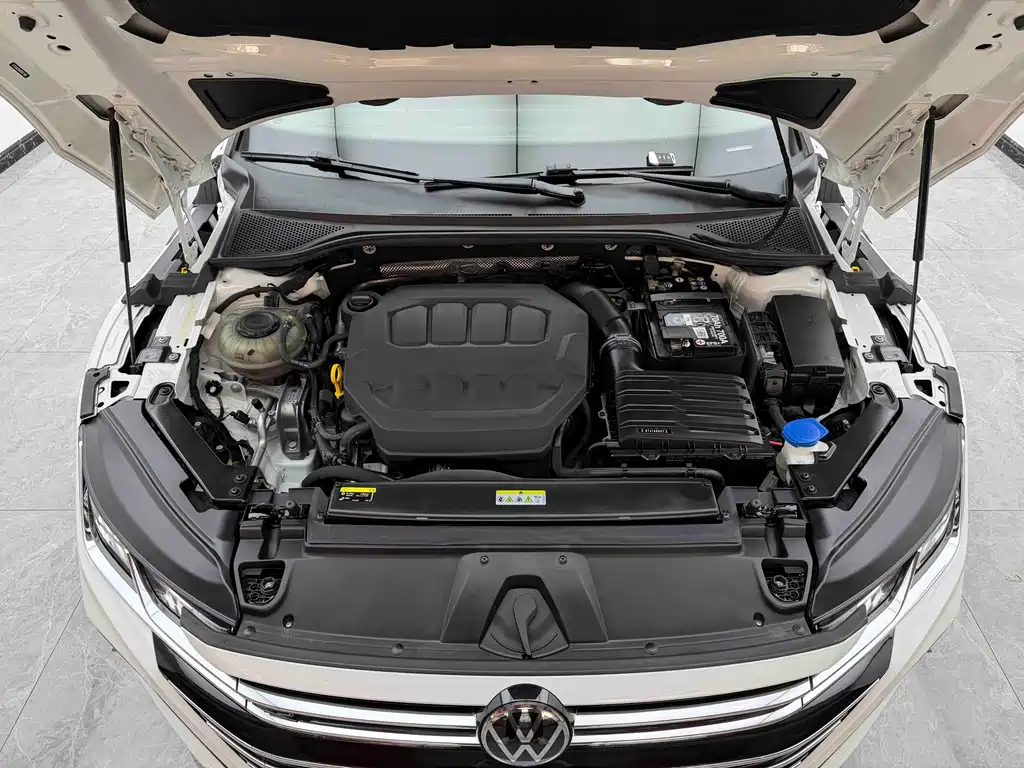 FAW-Volkswagen CC 2024 380TSI eye-catching version купить на сайте DeffCars