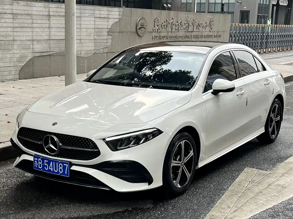 Mercedes-Benz A-Class 2024 A 200 L Fashion купить на сайте DeffCars