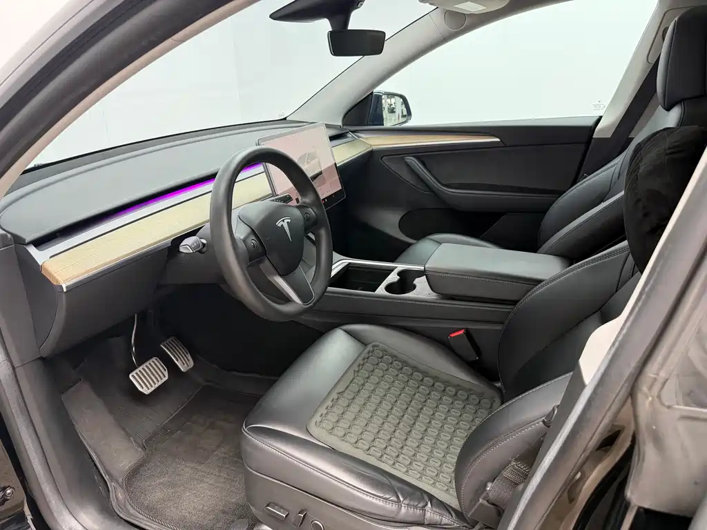 Model Y 2022 facelift rear-wheel drive version купить на сайте DeffCars