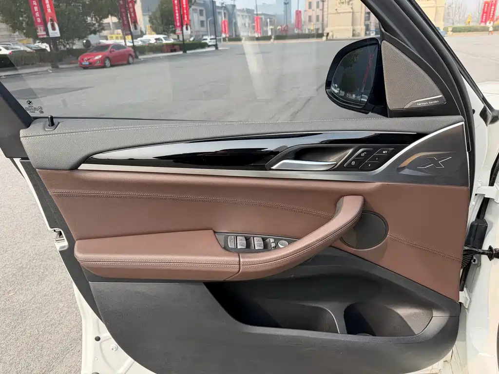 BMW X3 2019 xDrive28i M Sports Package купить на сайте DeffCars
