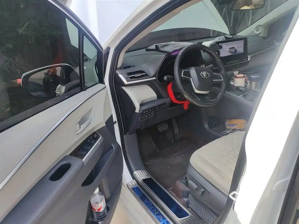 SIENNA 2024 2.5L Hybrid Comfort Edition купить на сайте DeffCars