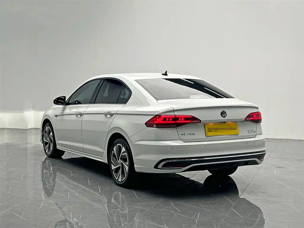 Bora 2023 300TSI DSG Premium Edition купить на сайте DeffCars