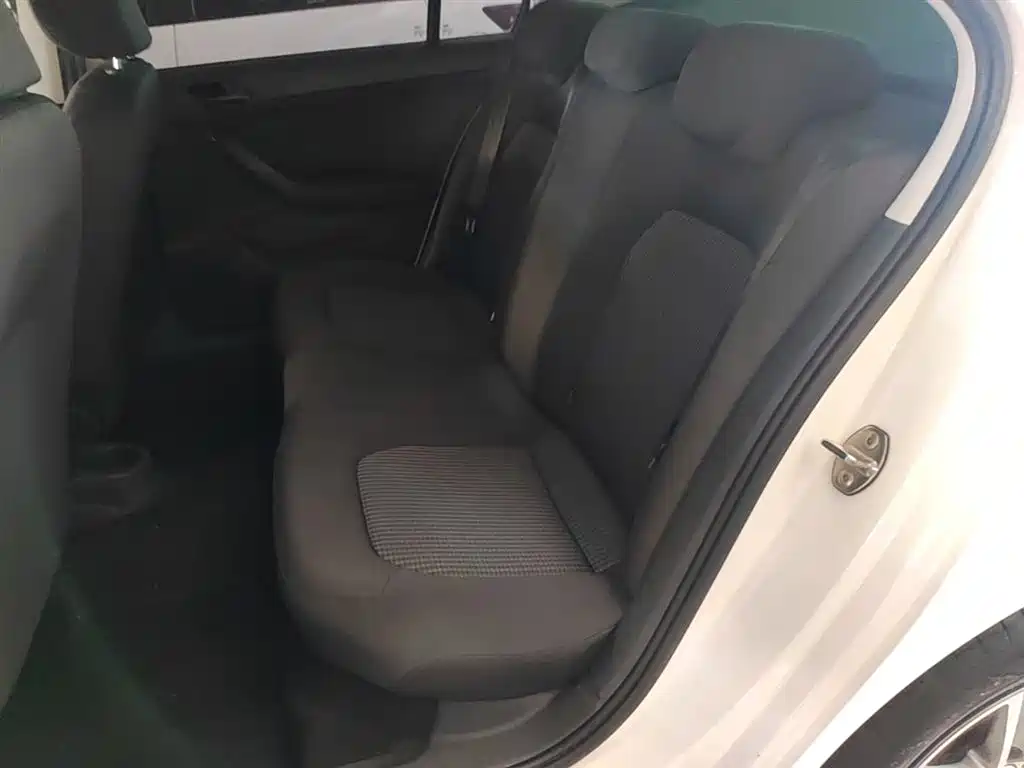 Santana 2021 1.5L automatic fashion version купить на сайте DeffCars