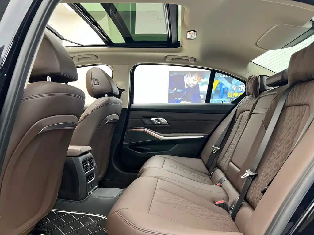 BMW 3 Series 2025 330Li M Sports Night Package купить на сайте DeffCars
