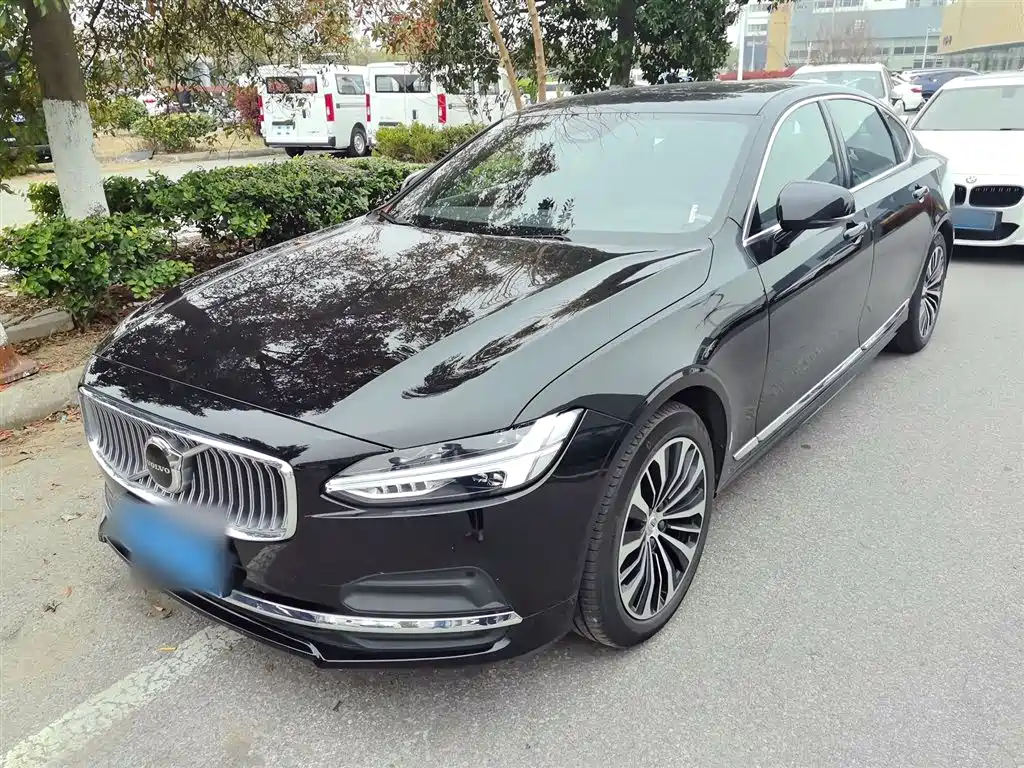 Volvo S90 2025 B5 Zhiyi Luxury Edition купить на сайте DeffCars