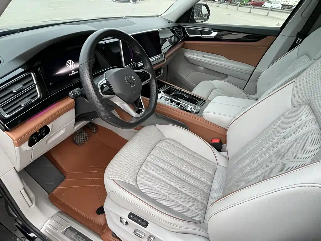 Touron 2023 380TSI four-wheel drive luxury version купить на сайте DeffCars