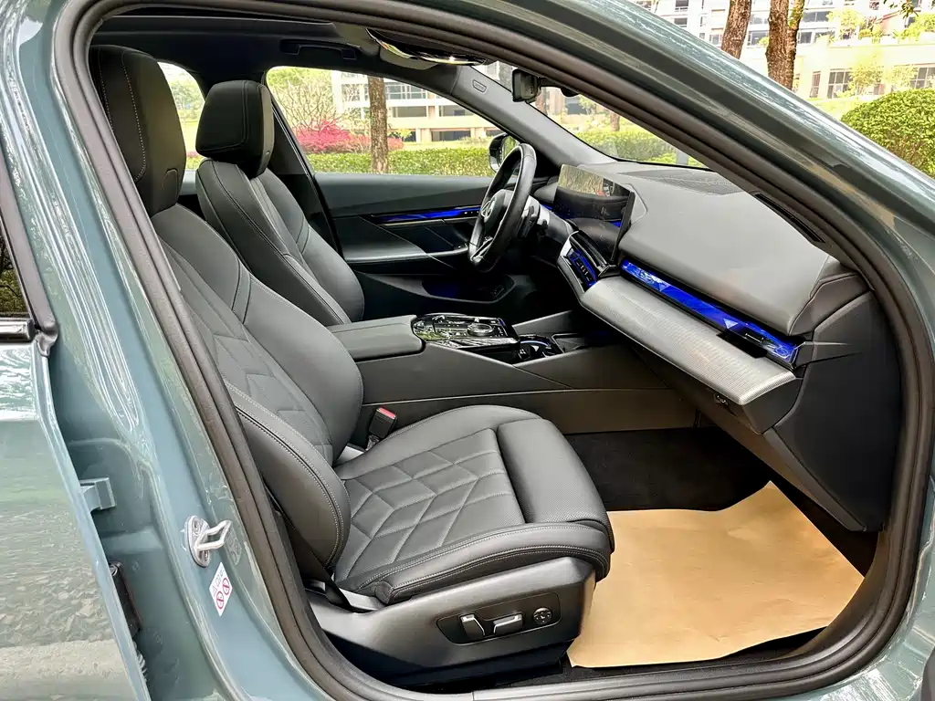 BMW 5 Series Imported 2024 525i M Sports Package купить на сайте DeffCars