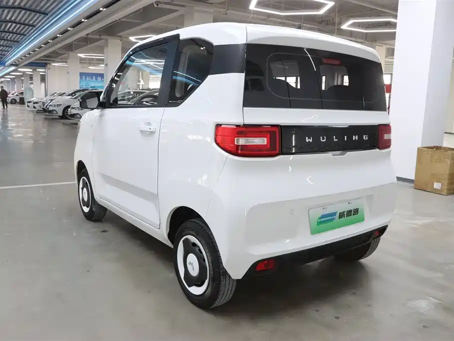 Hongguang MINIEV 2022 Freestyle Lithium Iron Phosphate купить на сайте DeffCars