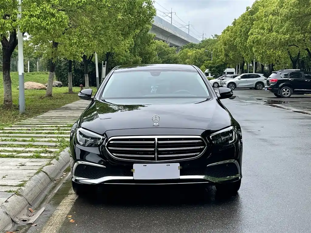 Mercedes-Benz E-Class 2023 facelift E 260 L купить на сайте DeffCars