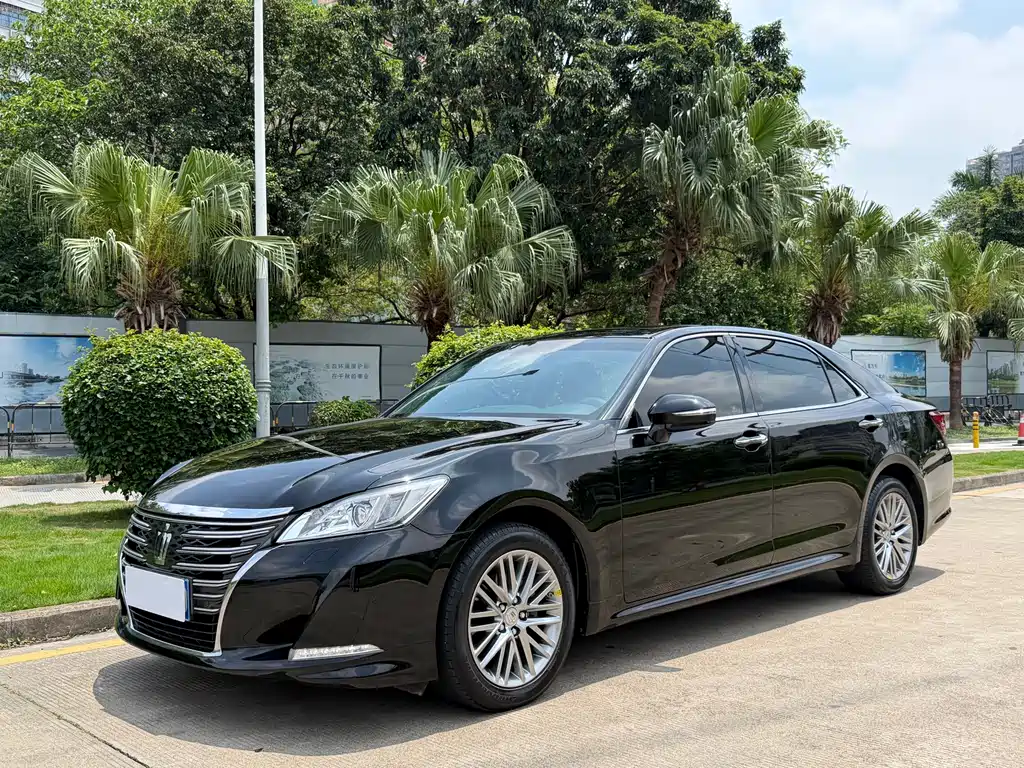 Crown 2017 2.0T Sports Edition купить на сайте DeffCars