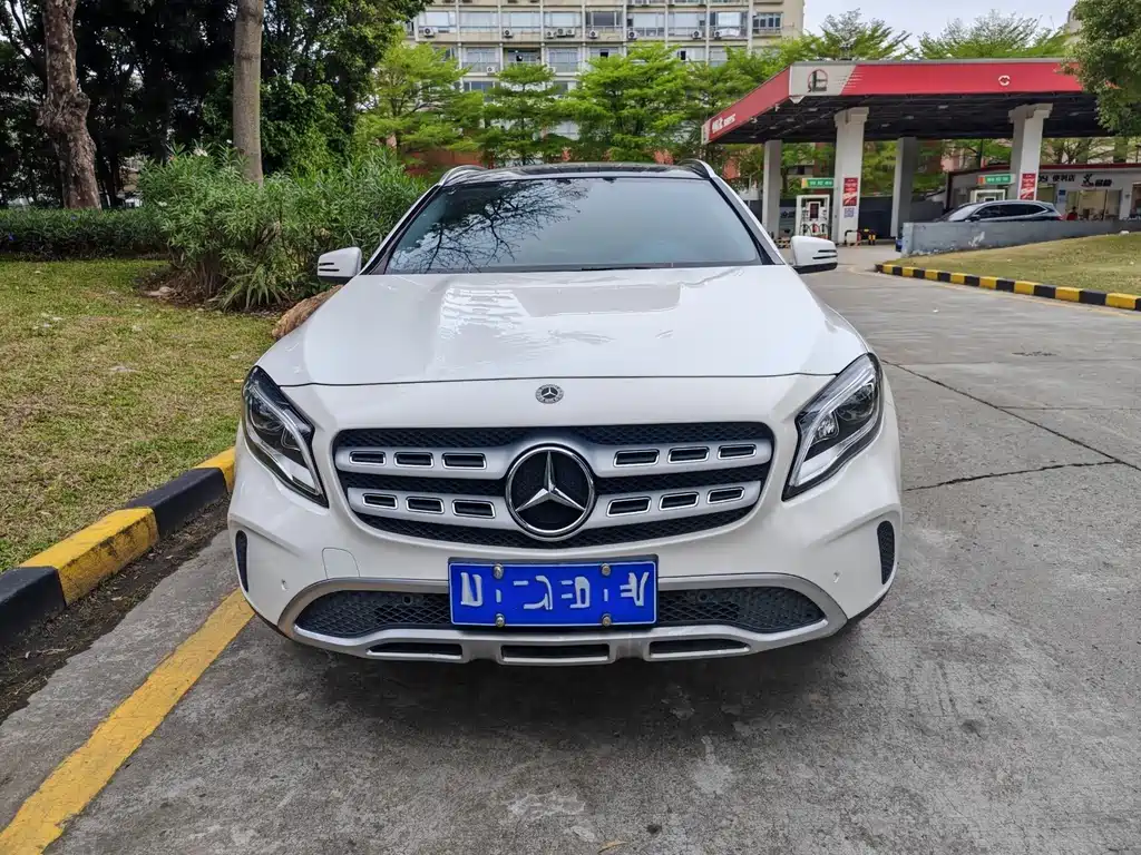 Mercedes-Benz GLA 2017 GLA 200 Fashion Model купить на сайте DeffCars