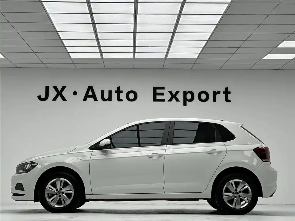 Polo 2021 Plus 1.5L Automatic Panoramic Enjoyment Edition купить на сайте DeffCars