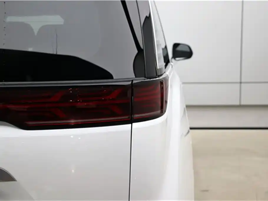 Denza D9 2024 DM-i 980 four-wheel drive flagship model купить на сайте DeffCars