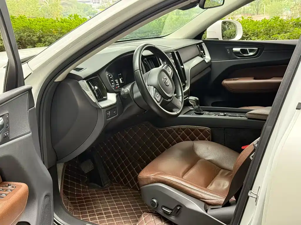 Volvo XC60 2019 T5 Four-wheel Drive Smart Edition National VI купить на сайте DeffCars