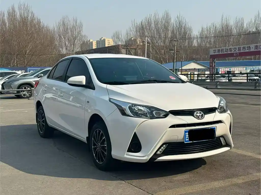 YARiS L 2021 1.5L CVT leading version купить на сайте DeffCars