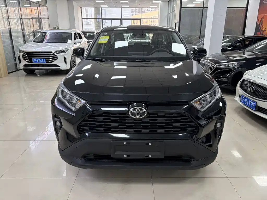 RAV4 Rongfang 2024 2.0L CVT two-wheel drive urban version купить на сайте DeffCars