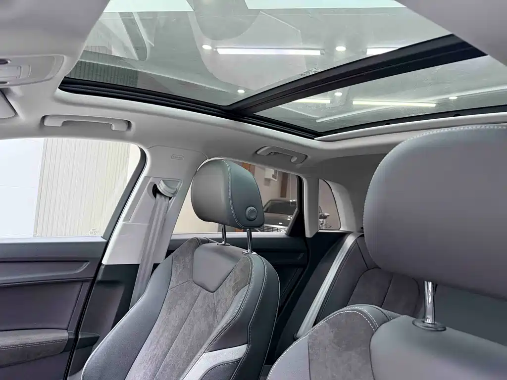 Audi Q3 2022 35 TFSI Fashionable and Dynamic купить на сайте DeffCars