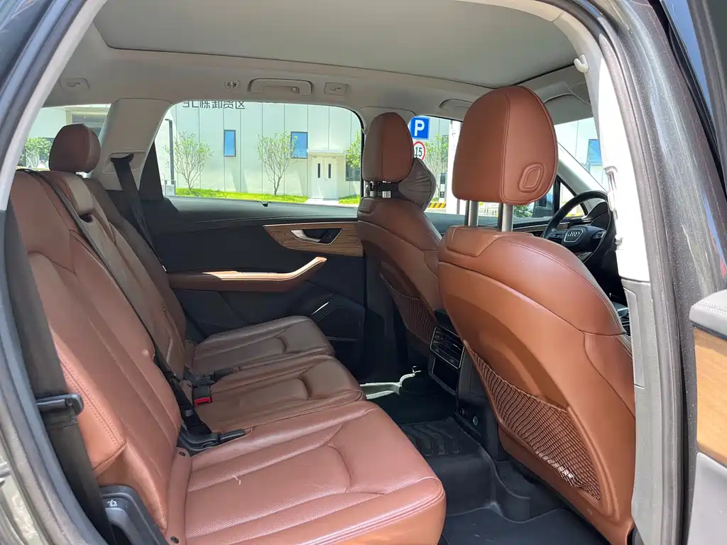 Audi Q7 2022 55 TFSI quattro S line premium model купить на сайте DeffCars