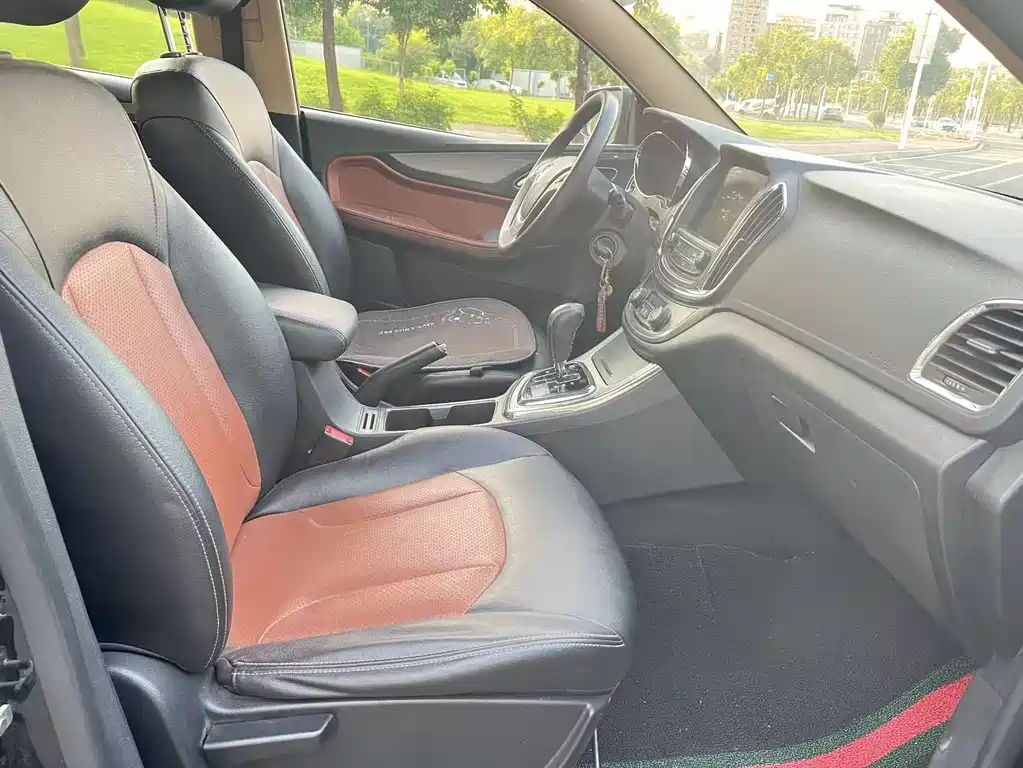 Baojun 560 2016 1.8L iAMT Elite купить на сайте DeffCars