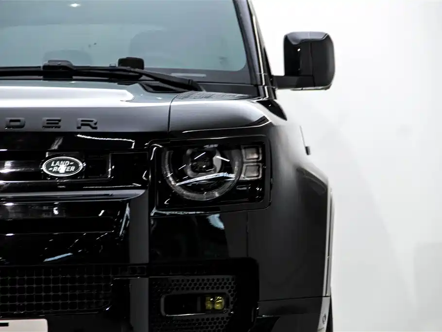 Land Rover Defender 2025 110 3.0T P400 X-Dynamic HSE купить на сайте DeffCars