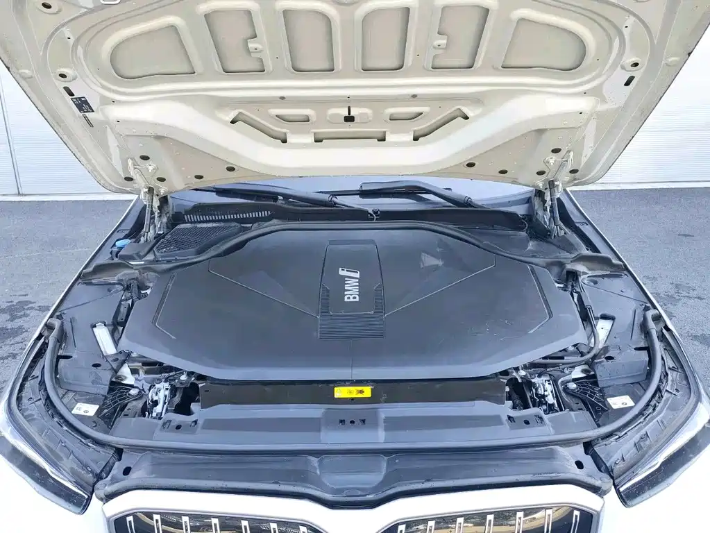 BMW i5 2024 eDrive 35L Luxury Package купить на сайте DeffCars