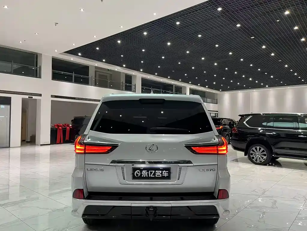 Lexus LX 2019 570 Premium Luxury Edition купить на сайте DeffCars