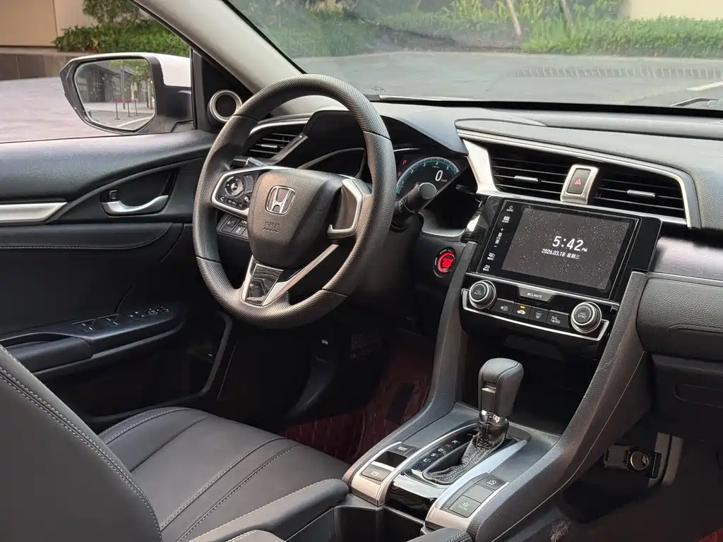 Civic 2016 220TURBO CVT Deluxe Edition купить на сайте DeffCars