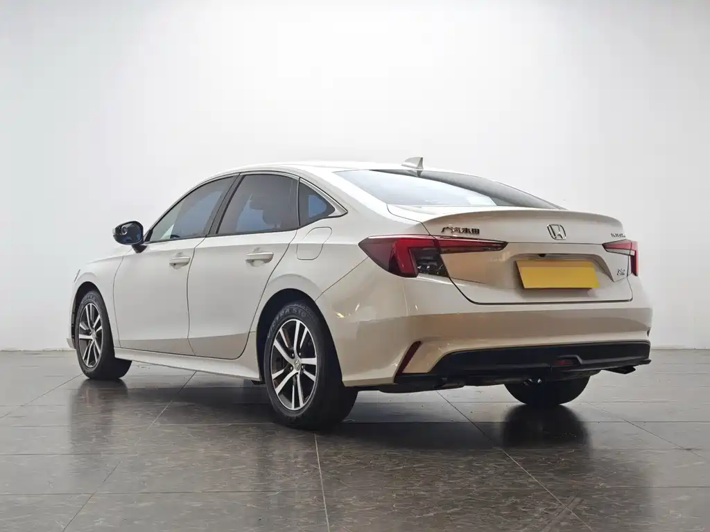 Model 2023 240TURBO CVT Leading Edition купить на сайте DeffCars