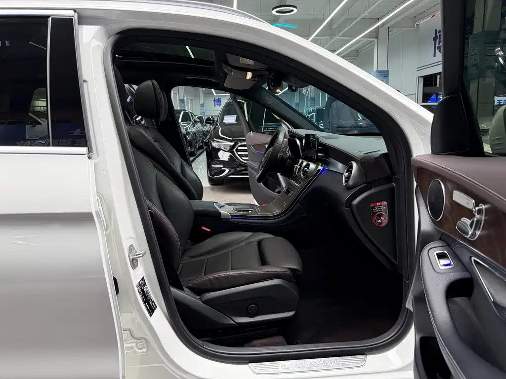 Mercedes-Benz GLC 2020 facelift GLC 300 L 4MATIC dynamic купить на сайте DeffCars