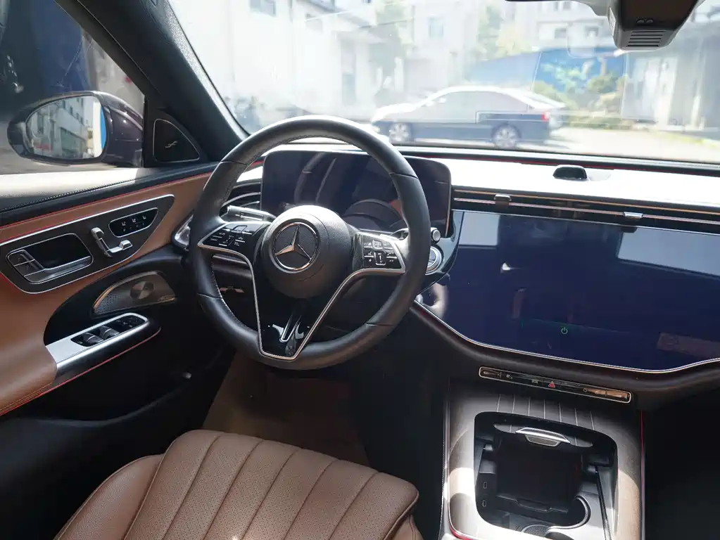 Mercedes-Benz E-Class 2024 E 300 L Luxury Model купить на сайте DeffCars