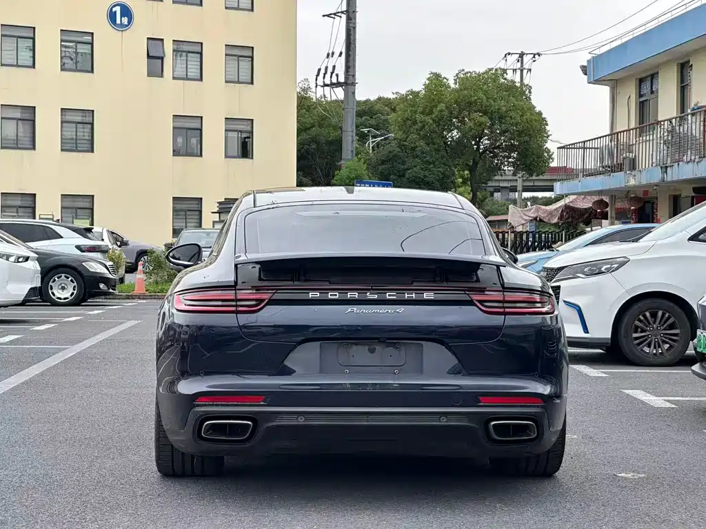 Panamera 2019 Panamera 4 Executive Extended Edition 2.9T купить на сайте DeffCars