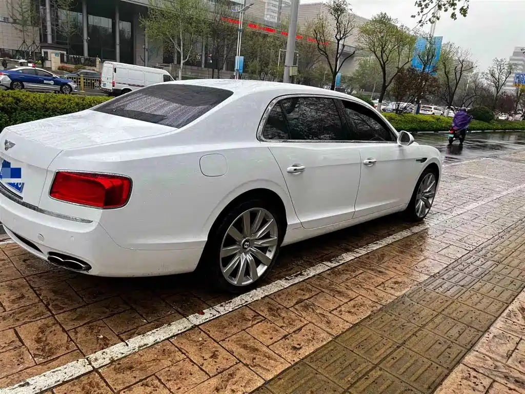 Flying Spur 2017 4.0T V8 S Standard Edition купить на сайте DeffCars